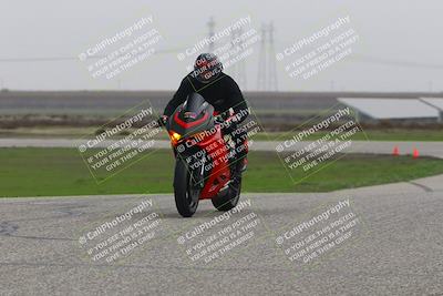 media/Nov-30-2025-TrackDaz (Sun) [[d8b22663df]]/B Group/Session 5 (Wheelie Bump)/